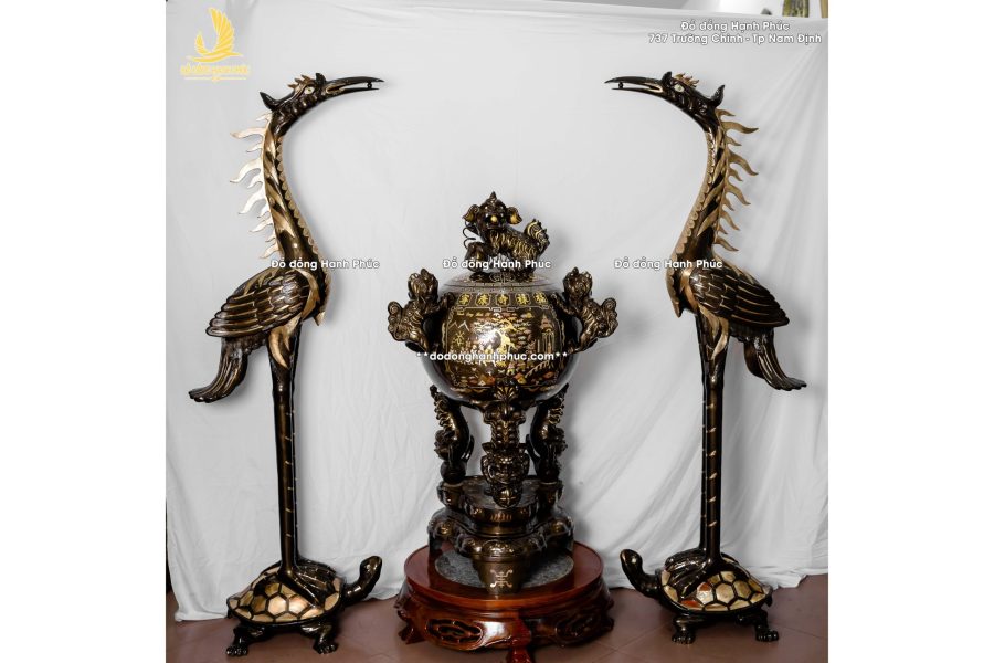 Thất lân vờn cầu