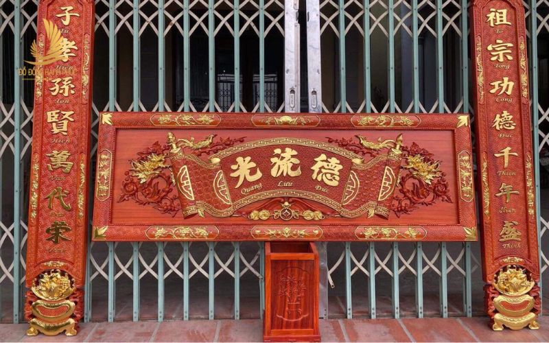 Cấu trúc hai câu đối bên cuốn thư