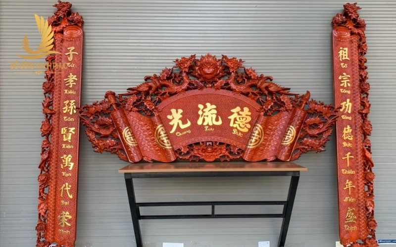 Bộ cuốn thư câu đối gỗ Gụ đục nổi tứ linh