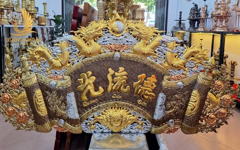 Cuốn thư câu đối Đức Lưu Quang