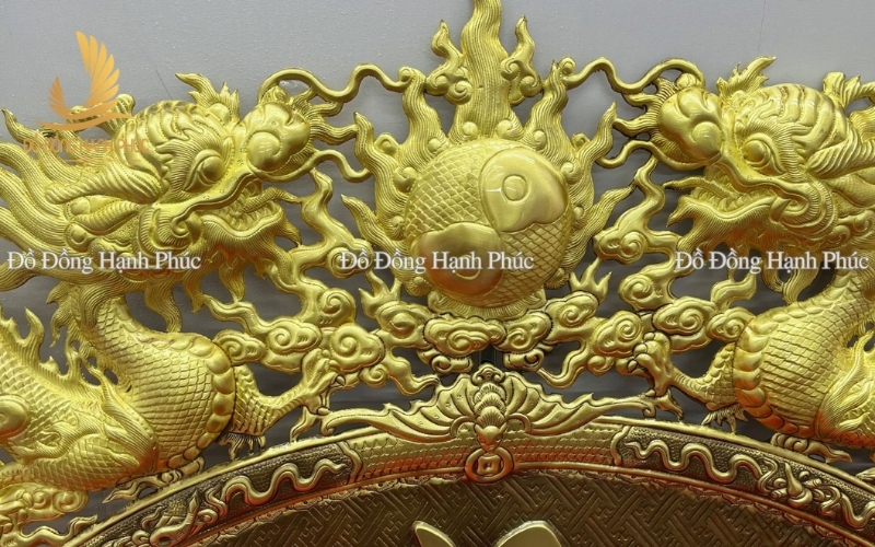 Cuốn thư câu đối hình rồng chầu mặt nguyệt