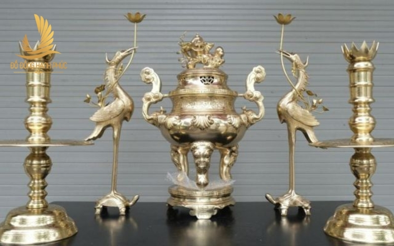 Nên mua bộ ngũ sự thủ công hay công nghiệp?