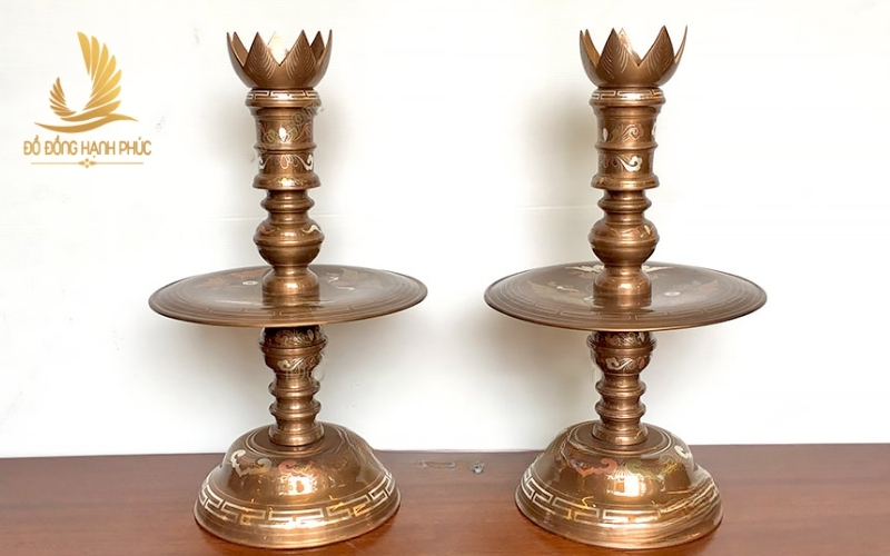 Vị trí của đôi chân nến